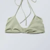 Turn Halter-Bikini-Oberteil – Hellstaubiges Khaki Turn Halter-Bikini-Oberteil – Hellstaubiges Khaki