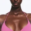 Turn Halter-Bikini-Oberteil – Rosa Turn Halter-Bikini-Oberteil – Rosa