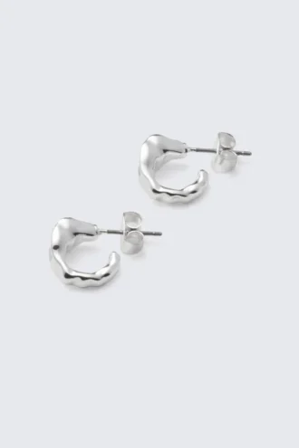 Unregelmäßige Mini-Creolen – Silber