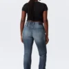 Vega Curve Slim-Fit-Jeans mit hoher Taille – Blue Hymn – Mittelblau Vega Curve Slim-Fit-Jeans mit hoher Taille – Blue Hymn – Mittelblau