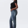 Vega Curve Slim-Fit-Jeans mit hoher Taille – Blue Hymn – Mittelblau Vega Curve Slim-Fit-Jeans mit hoher Taille – Blue Hymn – Mittelblau
