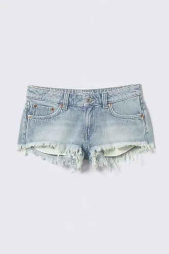 Venus Frayed Low Rise Denim Hotpants – Lip Blue – Hellblau