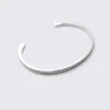 Versilbertes Armband mit offener Manschette – Silber Versilbertes Armband mit offener Manschette – Silber