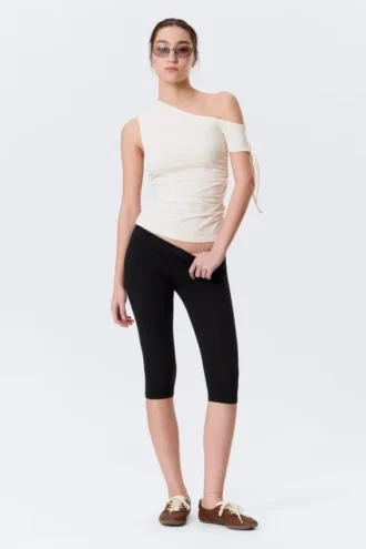 Weiche Capri-Leggings mit mittlerer Leibhöhe – Schwarz