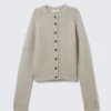 Weiche Slim-Fit-Strickjacke aus Wollmischung – Light Mole Weiche Slim-Fit-Strickjacke aus Wollmischung – Light Mole