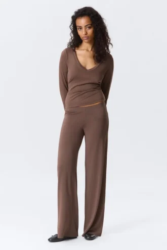 Weiche, tief sitzende, lockere Hose mit weitem Bein – Washed Mole