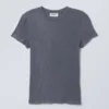 Weiches, transparentes, figurbetontes T-Shirt – Staubblau Weiches, transparentes, figurbetontes T-Shirt – Staubblau