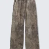 Weit geschnittene bedruckte Jogginghose – Khaki-Grün – Textured Forest Weit geschnittene bedruckte Jogginghose – Khaki-Grün – Textured Forest