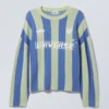Weit geschnittener Strickpullover im Fußball-Team-Look – grün-blau gestreift Weit geschnittener Strickpullover im Fußball-Team-Look – grün-blau gestreift