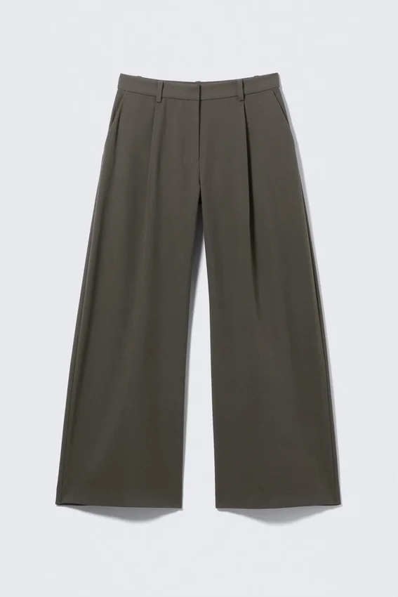 Weite Anzughose mit niedriger Taille – Dunkelgrau Weite Anzughose mit niedriger Taille – Dunkelgrau