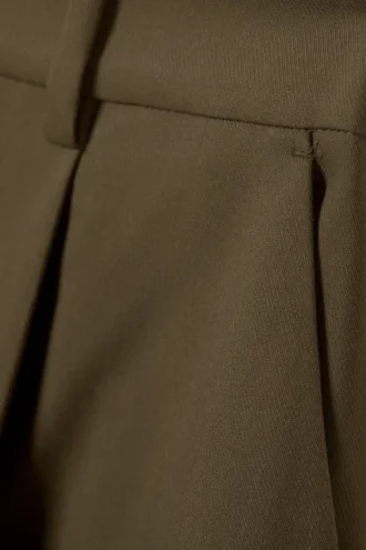 Weite Anzughose mit niedriger Taille – Dunkelkhaki Weite Anzughose mit niedriger Taille – Dunkelkhaki