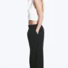 Weite Anzughose mit niedriger Taille – Schwarz Weite Anzughose mit niedriger Taille – Schwarz