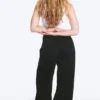 Weite Anzughose mit niedriger Taille – Schwarz Weite Anzughose mit niedriger Taille – Schwarz
