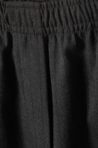 Weite Anzughose zum Hineinschlüpfen – Dunkelgrau meliert – Nadelstreifen