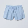 Weite, gewaschene Pull-On-Shorts – Hellblau Weite, gewaschene Pull-On-Shorts – Hellblau