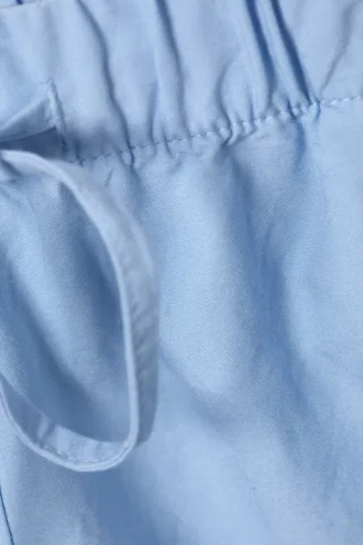 Weite, gewaschene Pull-On-Shorts – Hellblau