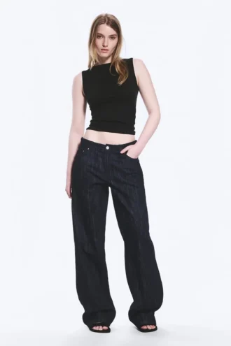 Weite Jeans mit mittlerer Leibhöhe und weitem Bein – Slub-Waschung – Dunkelblau