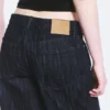 Weite Jeans mit mittlerer Leibhöhe und weitem Bein – Slub-Waschung – Dunkelblau Weite Jeans mit mittlerer Leibhöhe und weitem Bein – Slub-Waschung – Dunkelblau