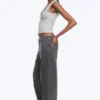 Weite, locker sitzende Low-Rise-Jeans – Risso Black – Schwarz Weite, locker sitzende Low-Rise-Jeans – Risso Black – Schwarz