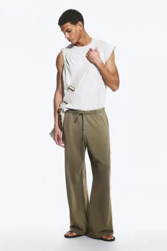 Weite Lounge-Hose aus Baumwolle – Staubiges Khaki-Grün