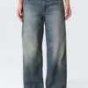 Weite Low-Rise-Jeans mit weitem Bein – Redondo Blue – Mittelblau Weite Low-Rise-Jeans mit weitem Bein – Redondo Blue – Mittelblau
