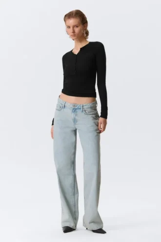 Weite Low-Rise-Jeans mit weitem Bein – Snow Blue – Hellblau