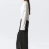 Weite Low-Rise-Jeans mit weitem Saum – Elegie Black – Schwarz Weite Low-Rise-Jeans mit weitem Saum – Elegie Black – Schwarz