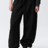 Weite, schwere Jogginghose – Schwarz Weite, schwere Jogginghose – Schwarz