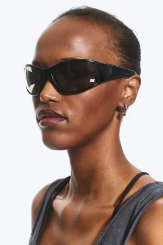 Wrap-Around-Sonnenbrille – Schwarz – Schwarze Gläser