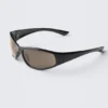 Wrap-Around-Sonnenbrille – Schwarz – Schwarze Gläser Wrap-Around-Sonnenbrille – Schwarz – Schwarze Gläser