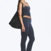 Yoga-Leggings mit gefalteter Taille und ausgestelltem Bein – Dunkelblau Yoga-Leggings mit gefalteter Taille und ausgestelltem Bein – Dunkelblau
