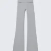 Yoga-Leggings mit gefalteter Taille und ausgestelltem Bein – Hellstaubgrau Yoga-Leggings mit gefalteter Taille und ausgestelltem Bein – Hellstaubgrau