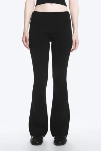 Yoga-Leggings mit gefalteter Taille und ausgestelltem Bein – Schwarz