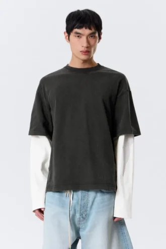 Zeilagiges Baumwoll-T-Shirt – Schwarz & Weiß