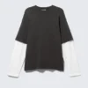 Zeilagiges Baumwoll-T-Shirt – Schwarz & Weiß Zeilagiges Baumwoll-T-Shirt – Schwarz & Weiß