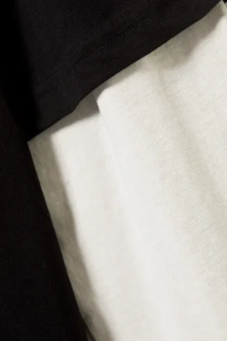Zeilagiges Langarmshirt – Schwarz & Weiß