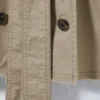 Zoey Shorts Trenchcoat mit ausgefransten Kanten – Beige Zoey Shorts Trenchcoat mit ausgefransten Kanten – Beige